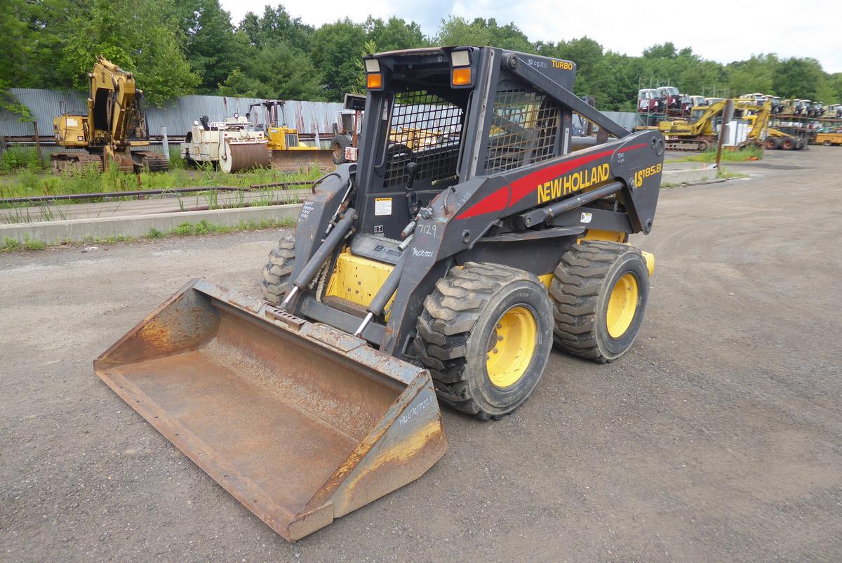 2005 New Holland LS185B Skidsteer