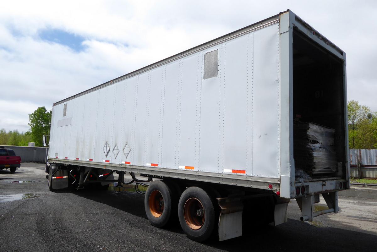 1986 Thayco C32A400S102 40' Tandem Axle Dry Box Trailer for sale by