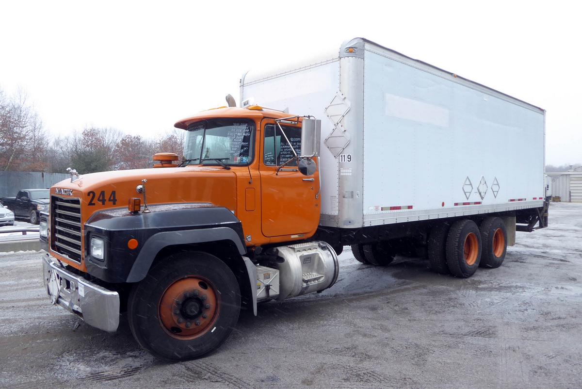 2002 Mack RD688S Tandem Axle Box Truck for sale by Arthur