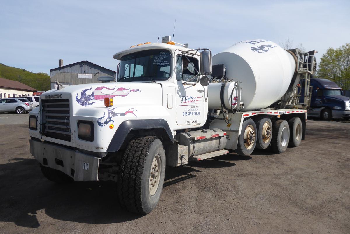 2000 Mack RD688S Five Axle Rear Discharge Cement Truck for sale by Arthur Trovei & Sons used